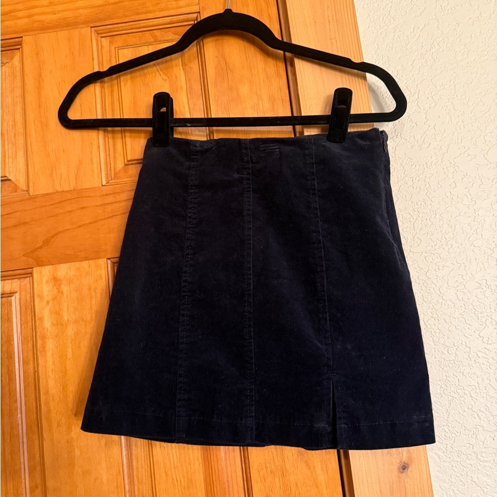 Forever 21 Black Corduroy Women's Skirt - Picture 2 of 4